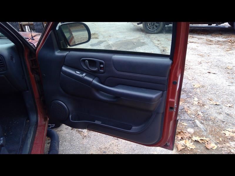 https://f005.backblazeb2.com/file/img-partshotlines-com/Inventory/NE231/Vehicle/16363_06.jpg