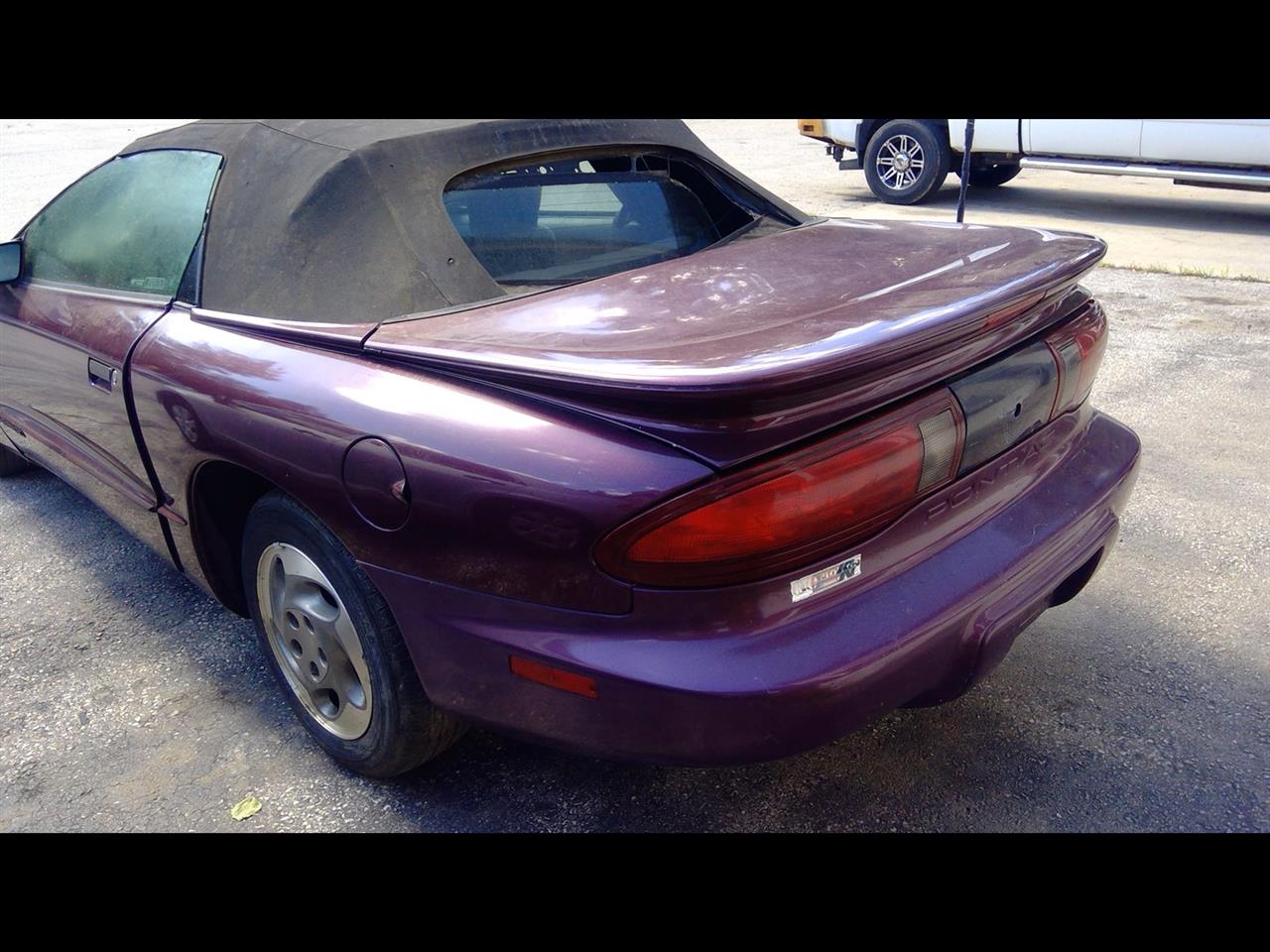 https://f005.backblazeb2.com/file/img-partshotlines-com/Inventory/NE231/Vehicle/18905_05.jpg