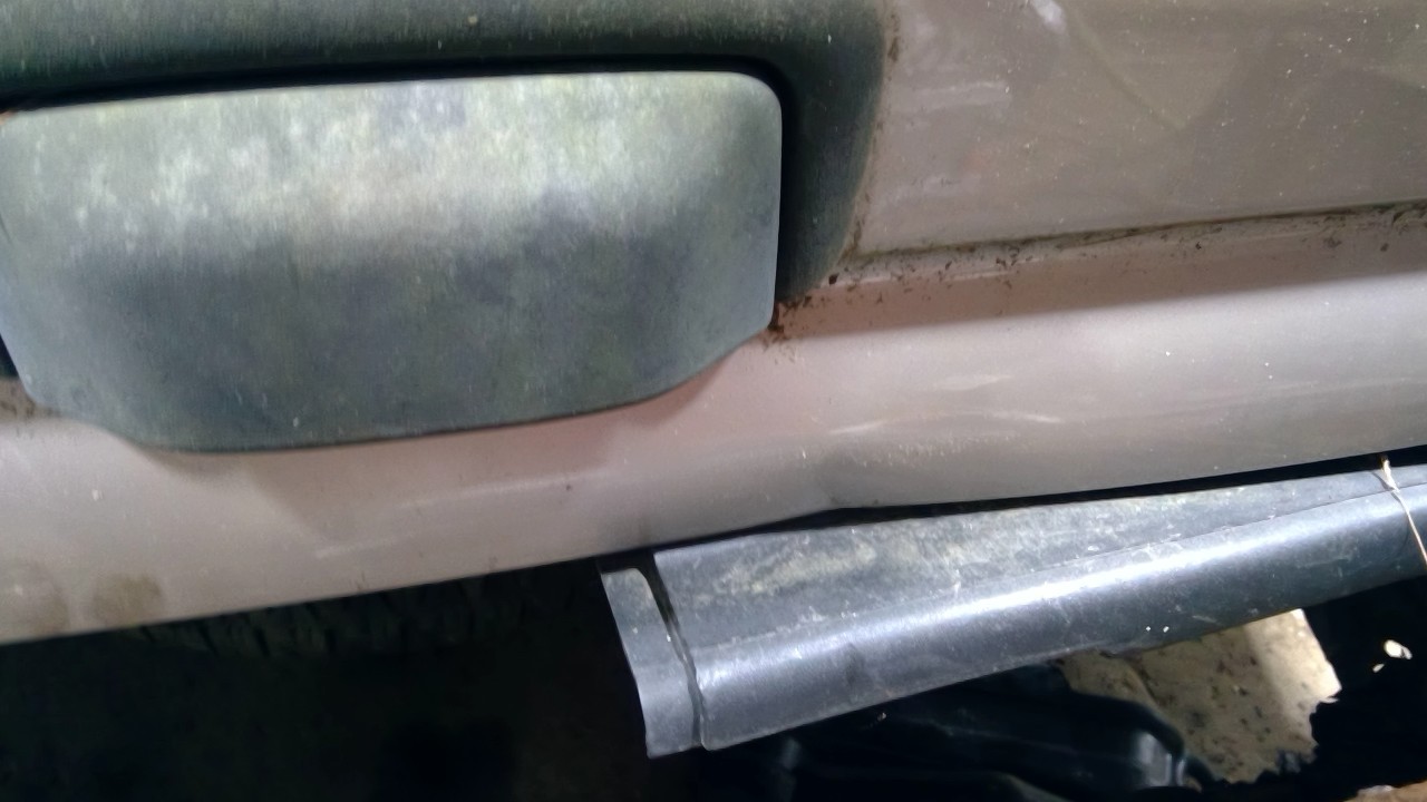 https://f005.backblazeb2.com/file/img-partshotlines-com/Inventory/NE231/Vehicle/19034_05.jpg