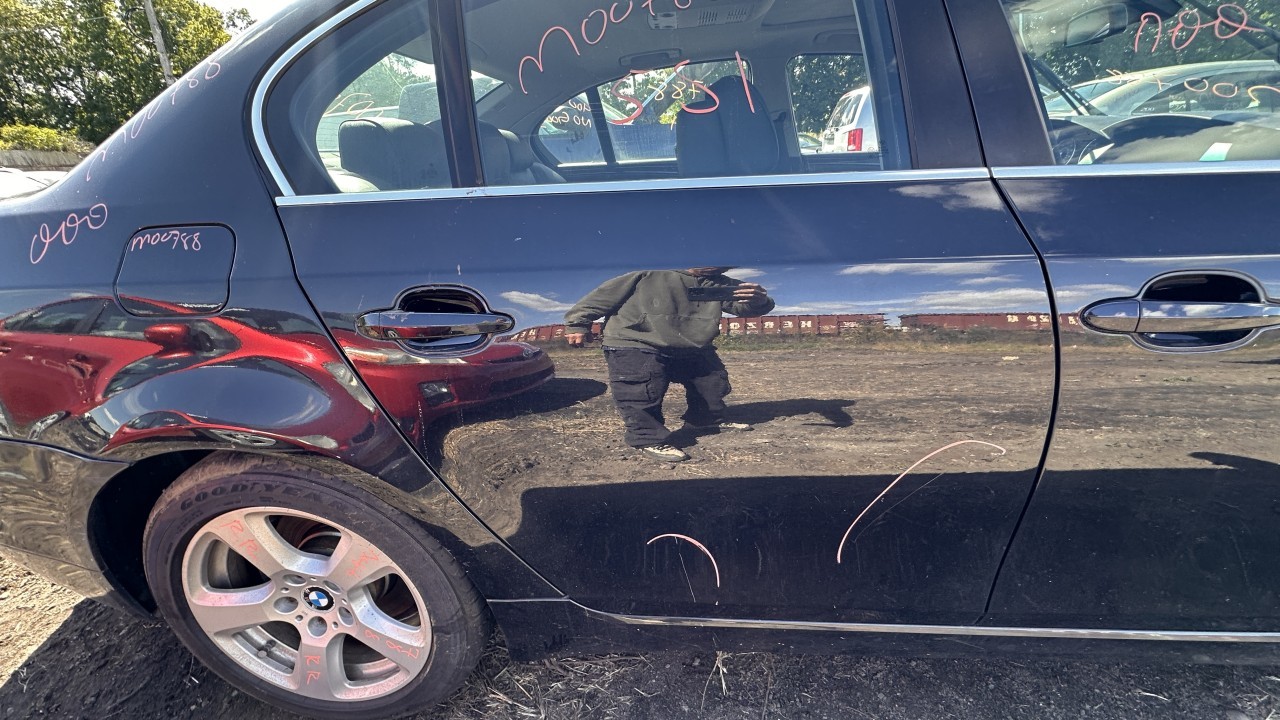 https://f005.backblazeb2.com/file/img-partshotlines-com/Inventory/NE279/Vehicle/1121_08.jpg