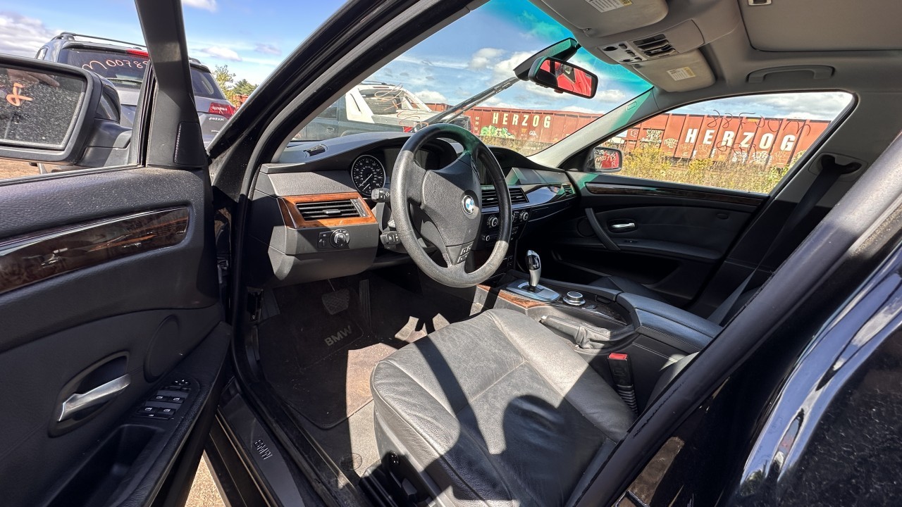 https://f005.backblazeb2.com/file/img-partshotlines-com/Inventory/NE279/Vehicle/1121_12.jpg