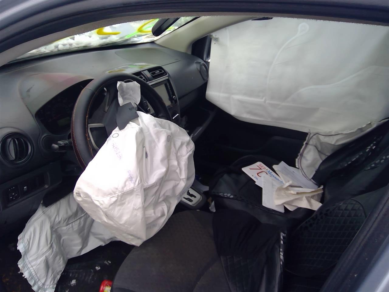 https://f005.backblazeb2.com/file/img-partshotlines-com/Inventory/NE287/Vehicle/3726_09.jpg