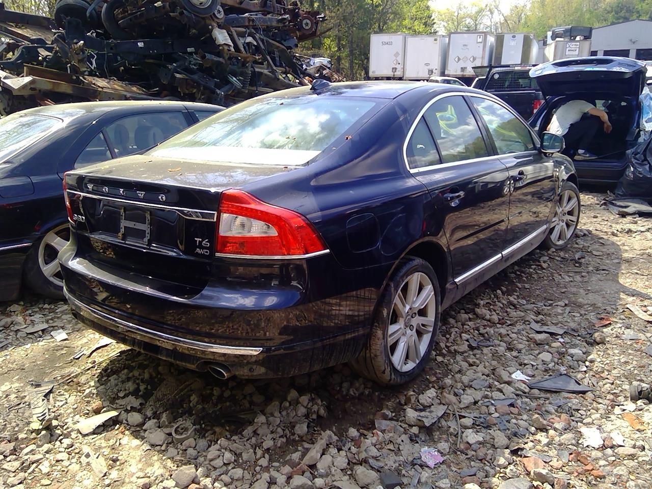 https://f005.backblazeb2.com/file/img-partshotlines-com/Inventory/NE287/Vehicle/4111_03.jpg