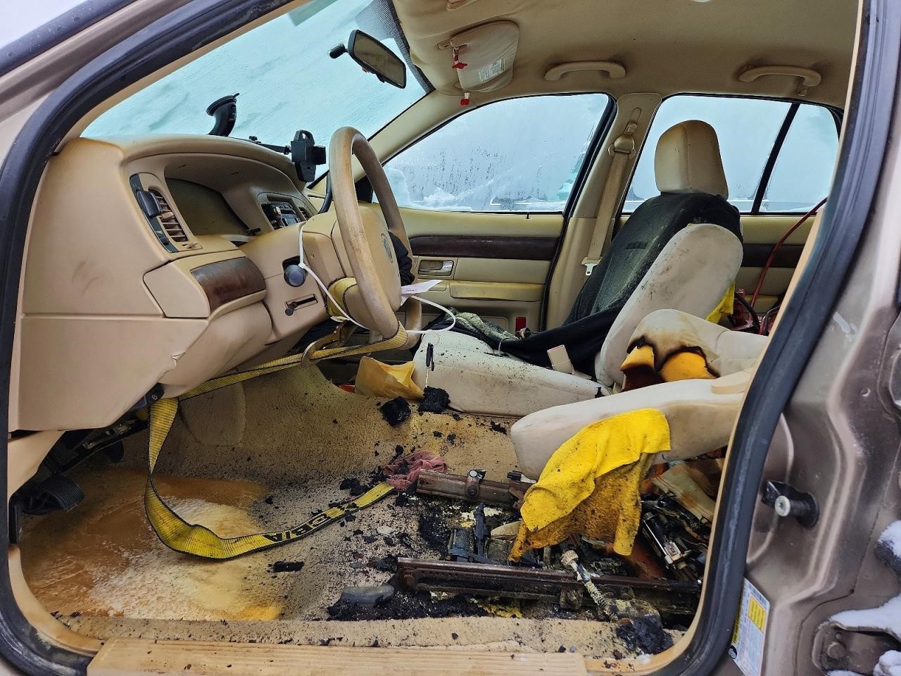https://f005.backblazeb2.com/file/img-partshotlines-com/Inventory/NE41/Vehicle/121296_07.jpg