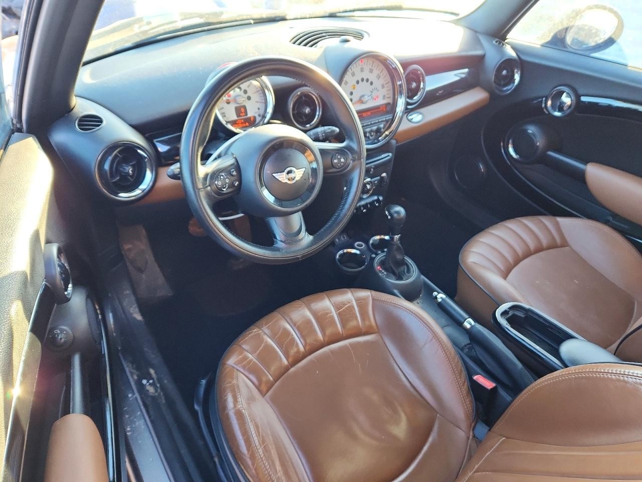 https://f005.backblazeb2.com/file/img-partshotlines-com/Inventory/NE41/Vehicle/121396_08.jpg