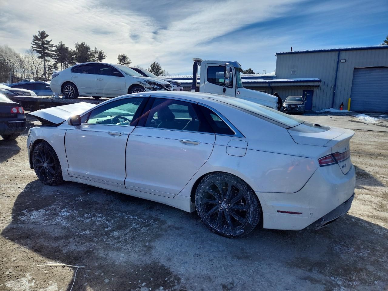https://f005.backblazeb2.com/file/img-partshotlines-com/Inventory/NE41/Vehicle/121682_02.jpg