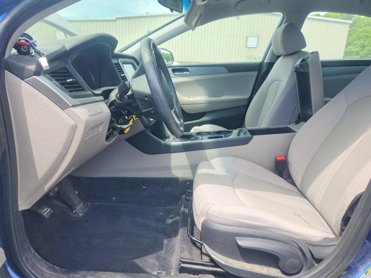 https://f005.backblazeb2.com/file/img-partshotlines-com/Inventory/NE41/Vehicle/122753_07.jpg