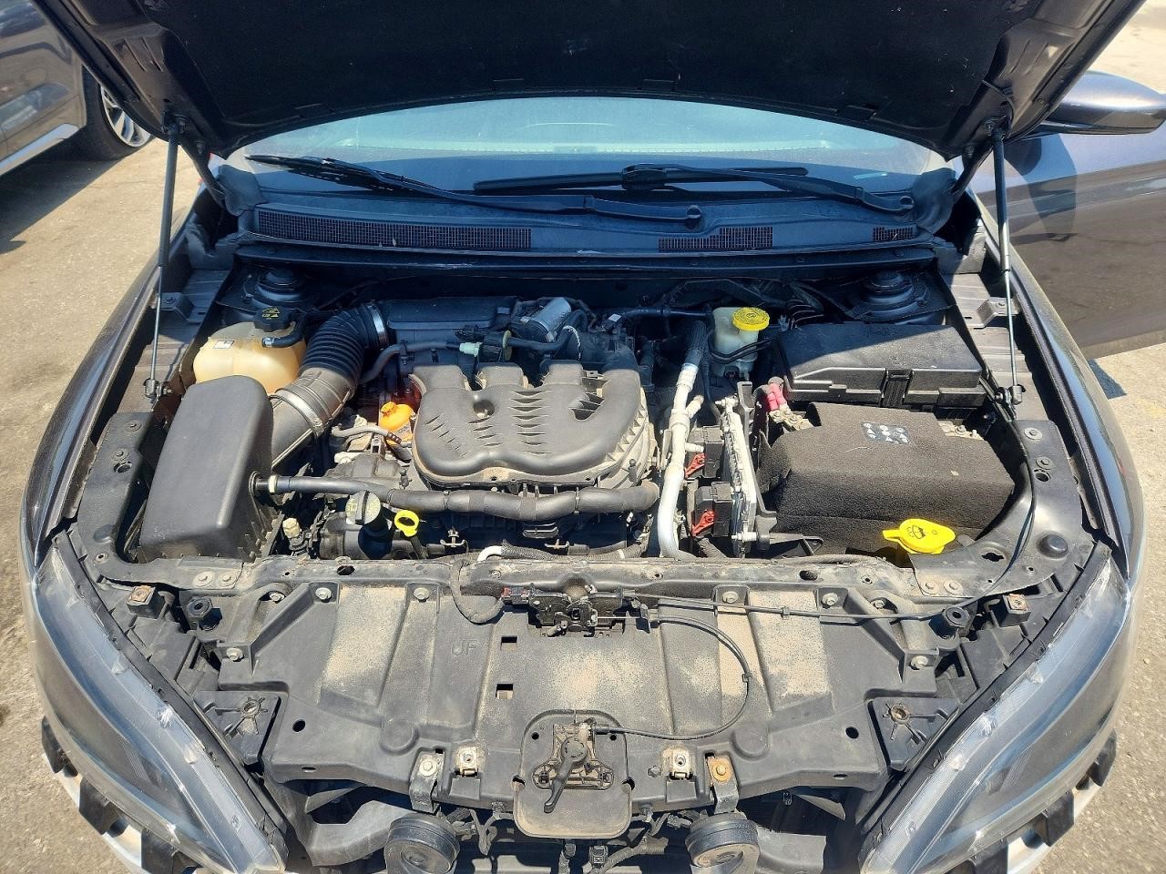 https://f005.backblazeb2.com/file/img-partshotlines-com/Inventory/NE41/Vehicle/122994_11.jpg
