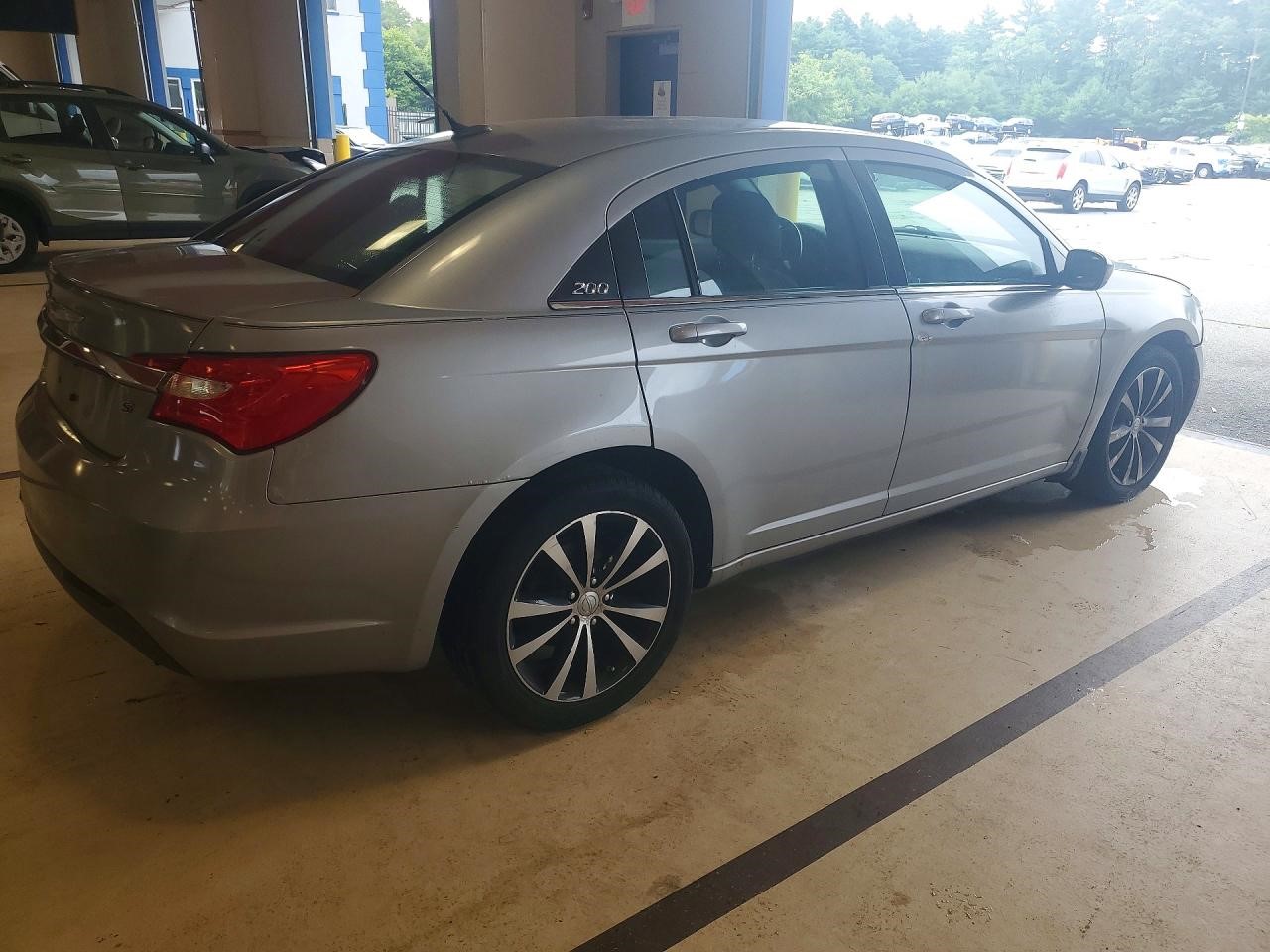 https://f005.backblazeb2.com/file/img-partshotlines-com/Inventory/NE41/Vehicle/123156_03.jpg