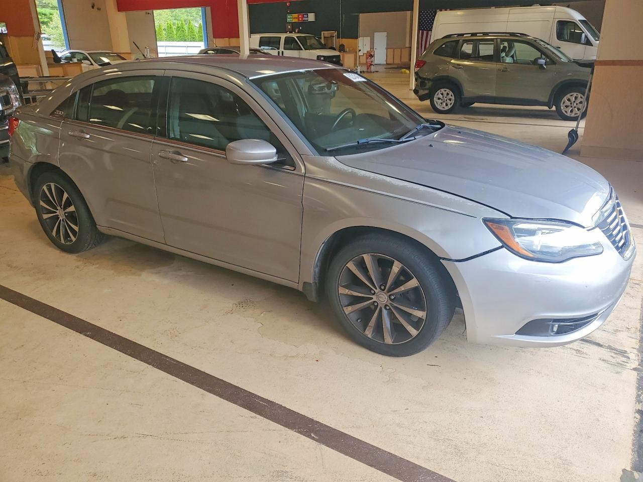 https://f005.backblazeb2.com/file/img-partshotlines-com/Inventory/NE41/Vehicle/123156_04.jpg
