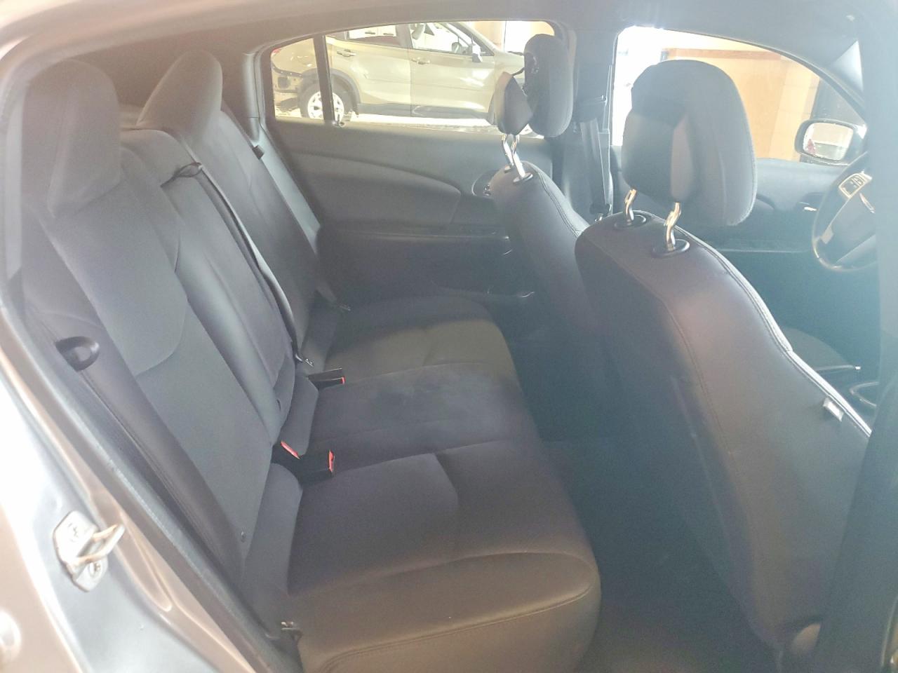 https://f005.backblazeb2.com/file/img-partshotlines-com/Inventory/NE41/Vehicle/123156_10.jpg