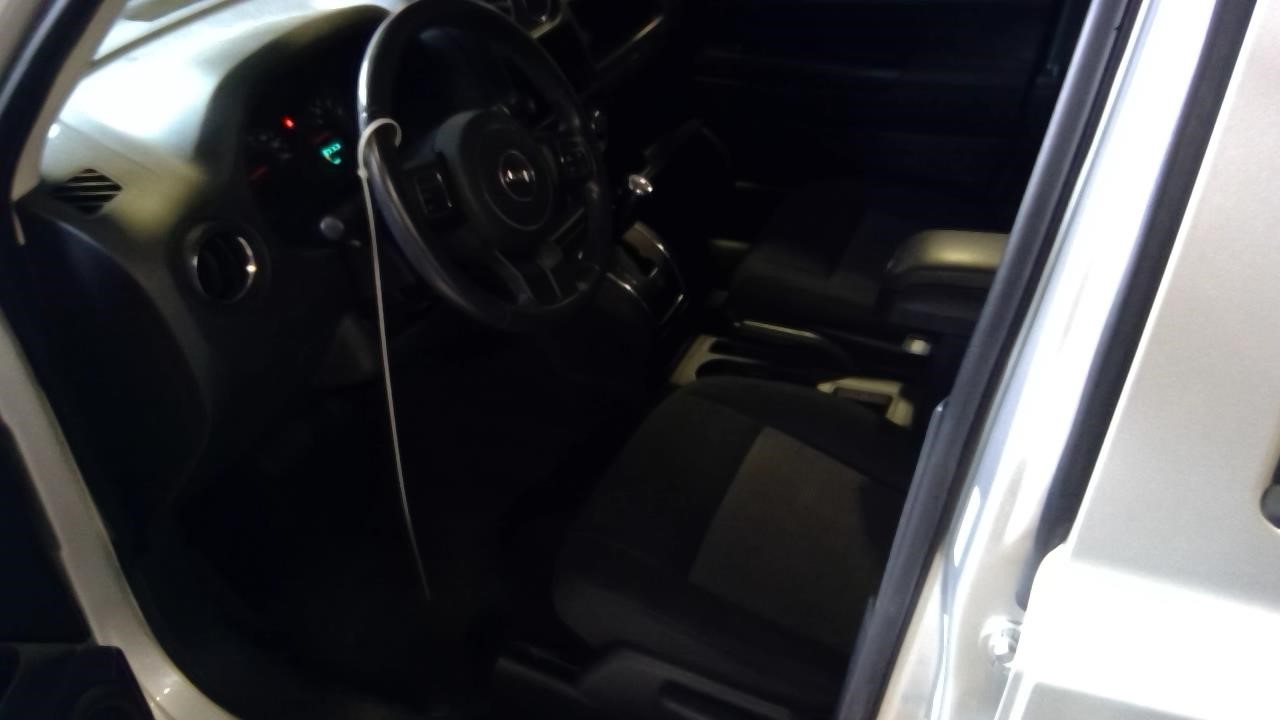 https://f005.backblazeb2.com/file/img-partshotlines-com/Inventory/NE41/Vehicle/123164_06.jpg