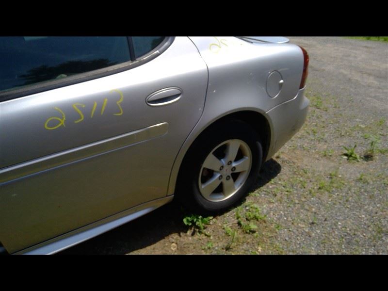 https://f005.backblazeb2.com/file/img-partshotlines-com/Inventory/NE52/Vehicle/14698_08.jpg