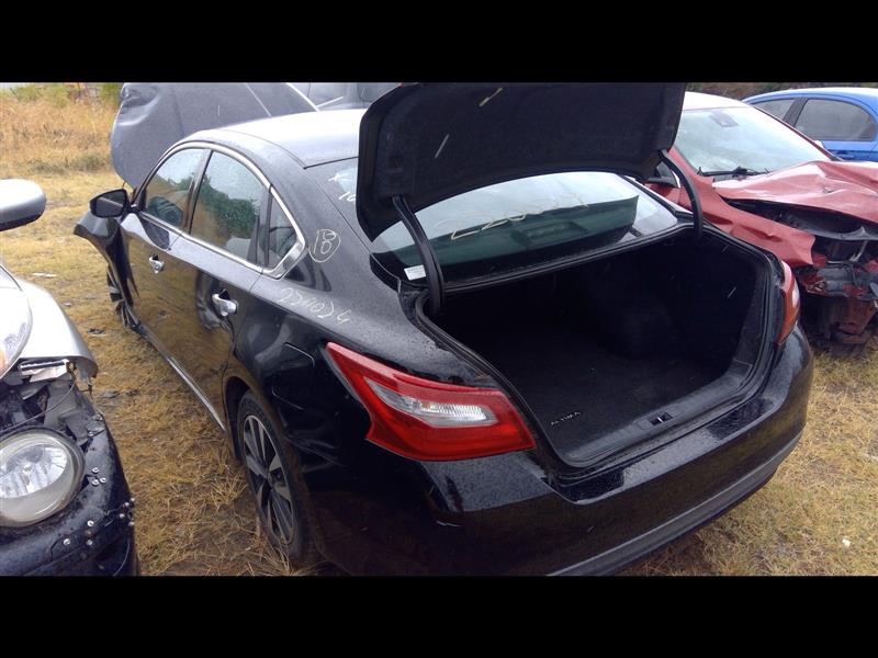 https://f005.backblazeb2.com/file/img-partshotlines-com/Inventory/OK13/Vehicle/13490_03.jpg