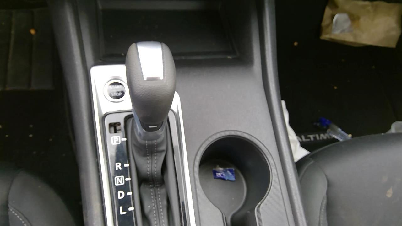 https://f005.backblazeb2.com/file/img-partshotlines-com/Inventory/OK13/Vehicle/16171_09.jpg
