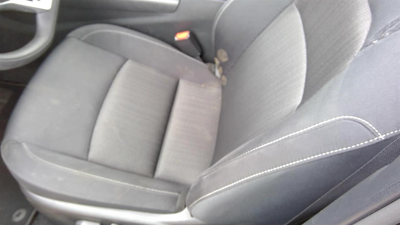 https://f005.backblazeb2.com/file/img-partshotlines-com/Inventory/OK13/Vehicle/16171_12.jpg