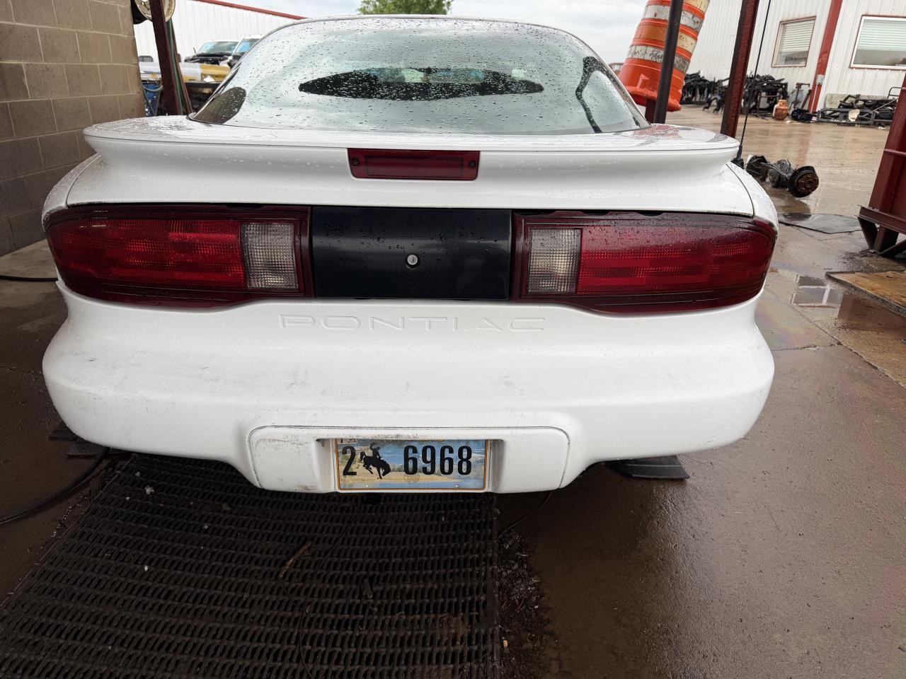 https://f005.backblazeb2.com/file/img-partshotlines-com/Inventory/OK19/Vehicle/27361_06.jpg