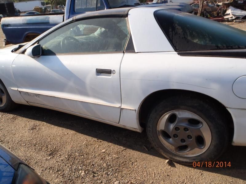 https://f005.backblazeb2.com/file/img-partshotlines-com/Inventory/OK56/Vehicle/2951_07.jpg