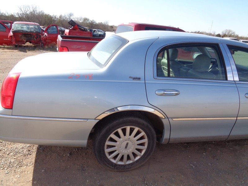 https://f005.backblazeb2.com/file/img-partshotlines-com/Inventory/OK77/Vehicle/7426_06.jpg