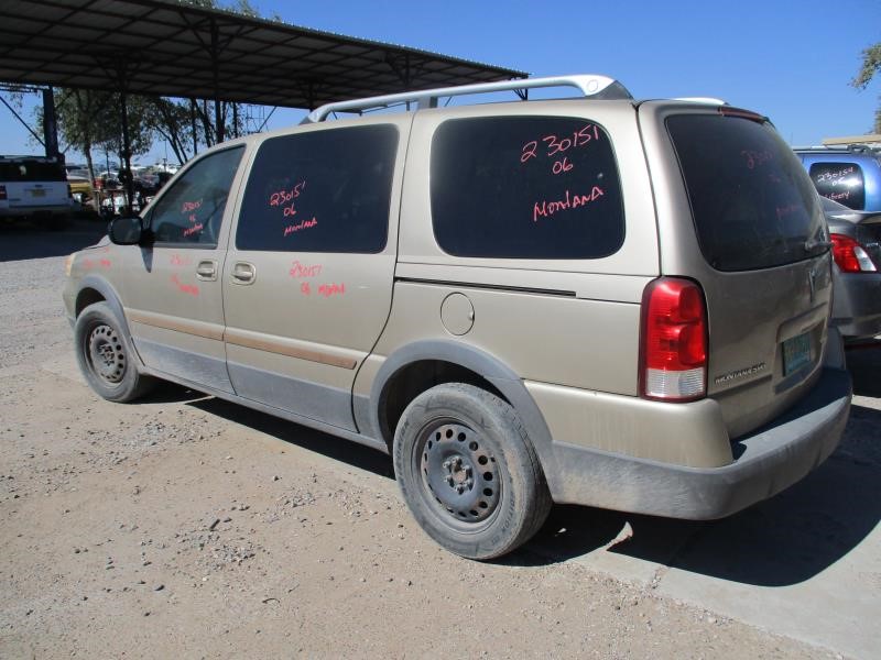 https://f005.backblazeb2.com/file/img-partshotlines-com/Inventory/SW30/Vehicle/9073_03.jpg