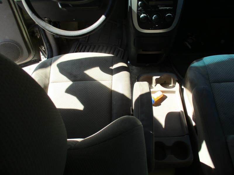 https://f005.backblazeb2.com/file/img-partshotlines-com/Inventory/SW30/Vehicle/9073_08.jpg