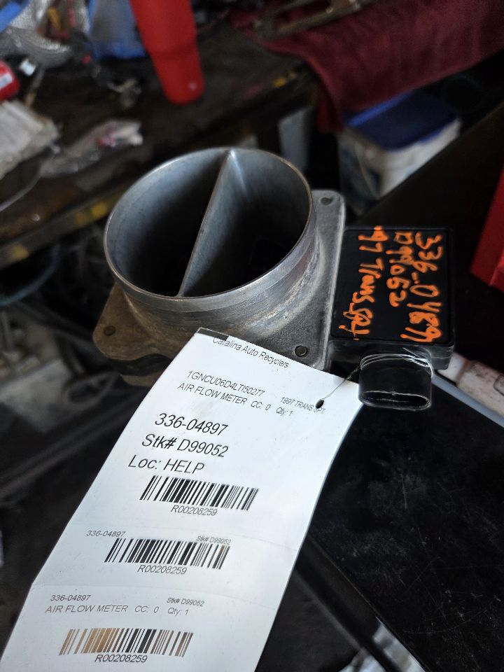 https://f005.backblazeb2.com/file/img-partshotlines-com/Inventory/SW48/Inventory/208259_01.jpg
