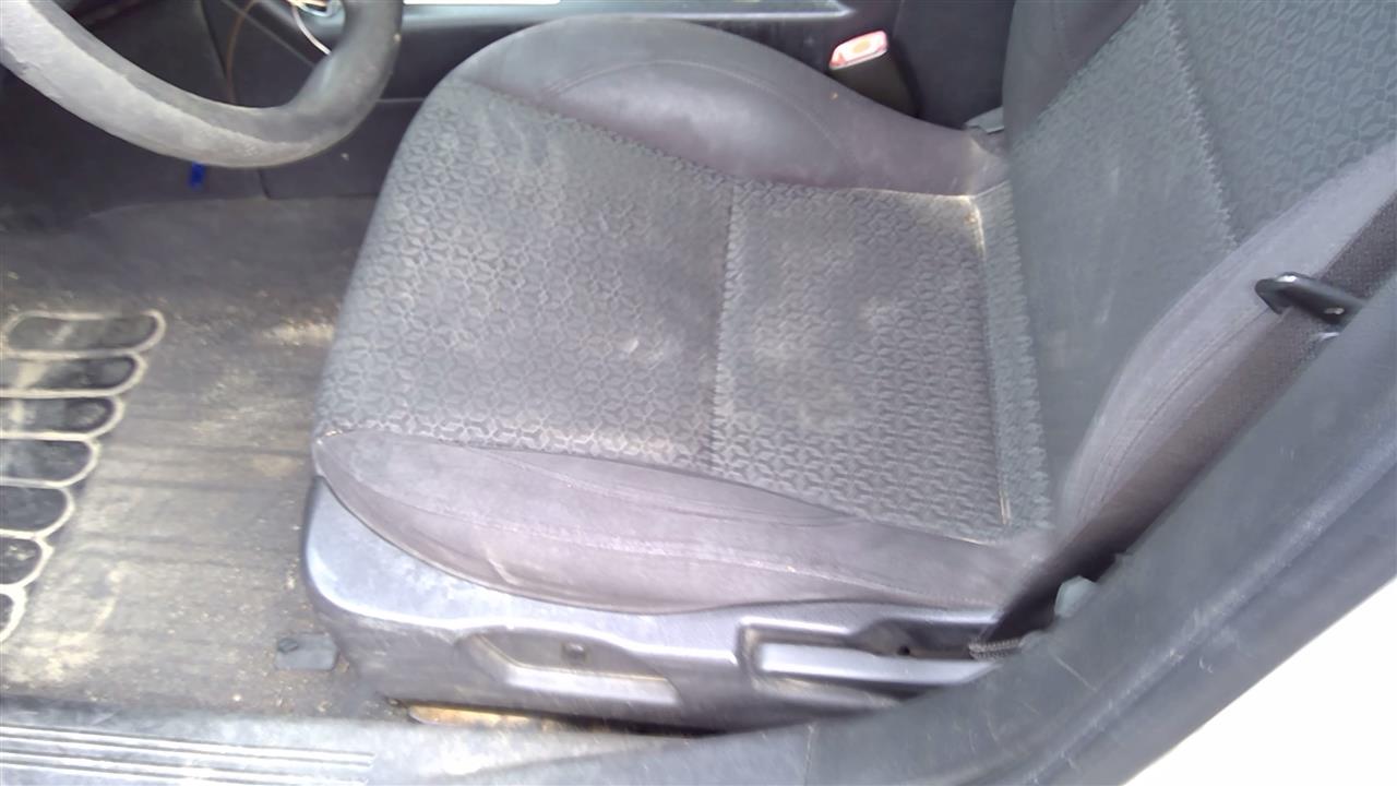 https://f005.backblazeb2.com/file/img-partshotlines-com/Inventory/SW52/Vehicle/18705_03.jpg