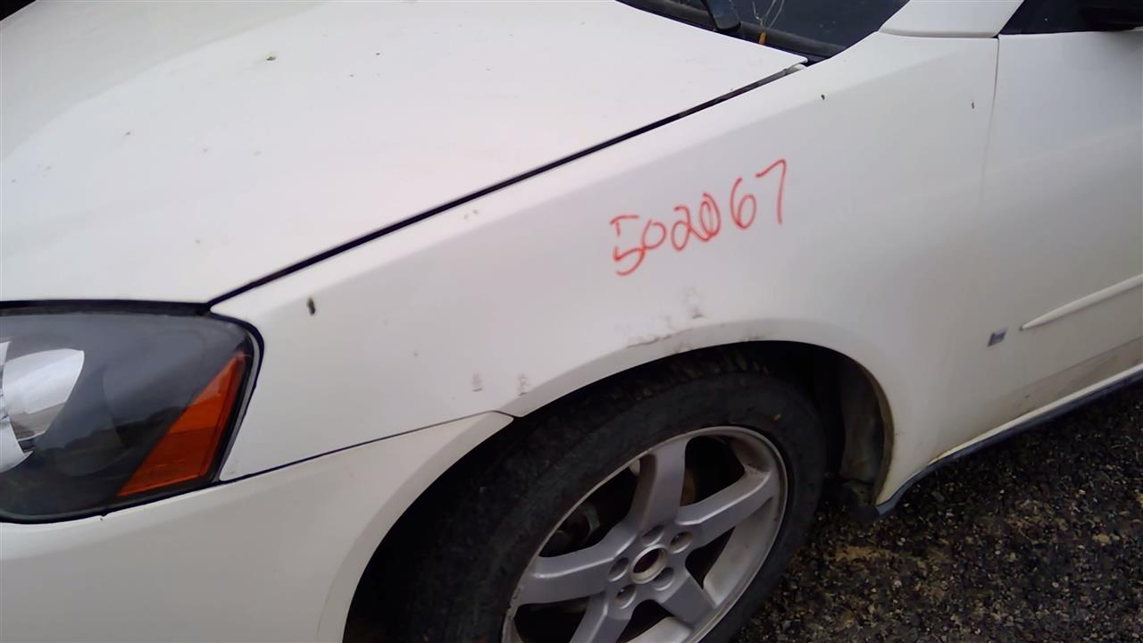 https://f005.backblazeb2.com/file/img-partshotlines-com/Inventory/SW52/Vehicle/18705_10.jpg