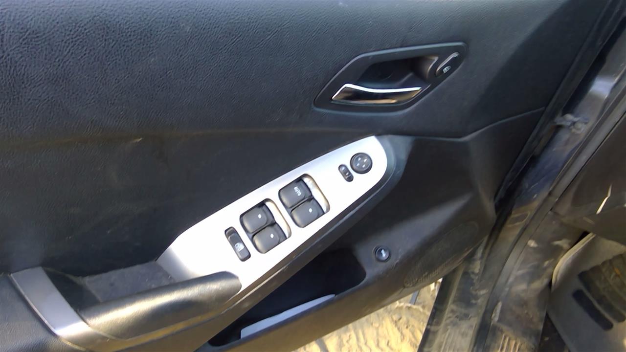 https://f005.backblazeb2.com/file/img-partshotlines-com/Inventory/SW52/Vehicle/19012_02.jpg