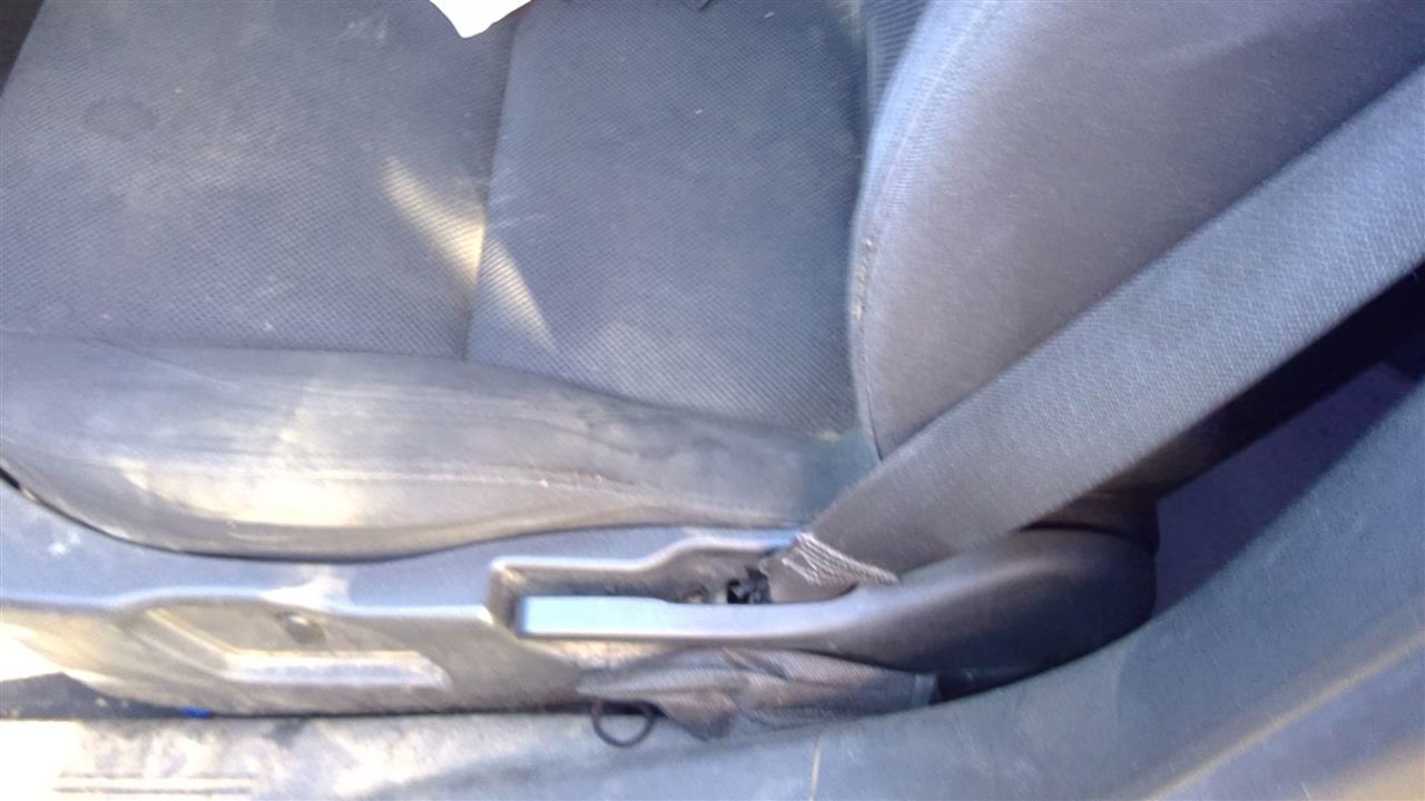 https://f005.backblazeb2.com/file/img-partshotlines-com/Inventory/SW52/Vehicle/19012_03.jpg