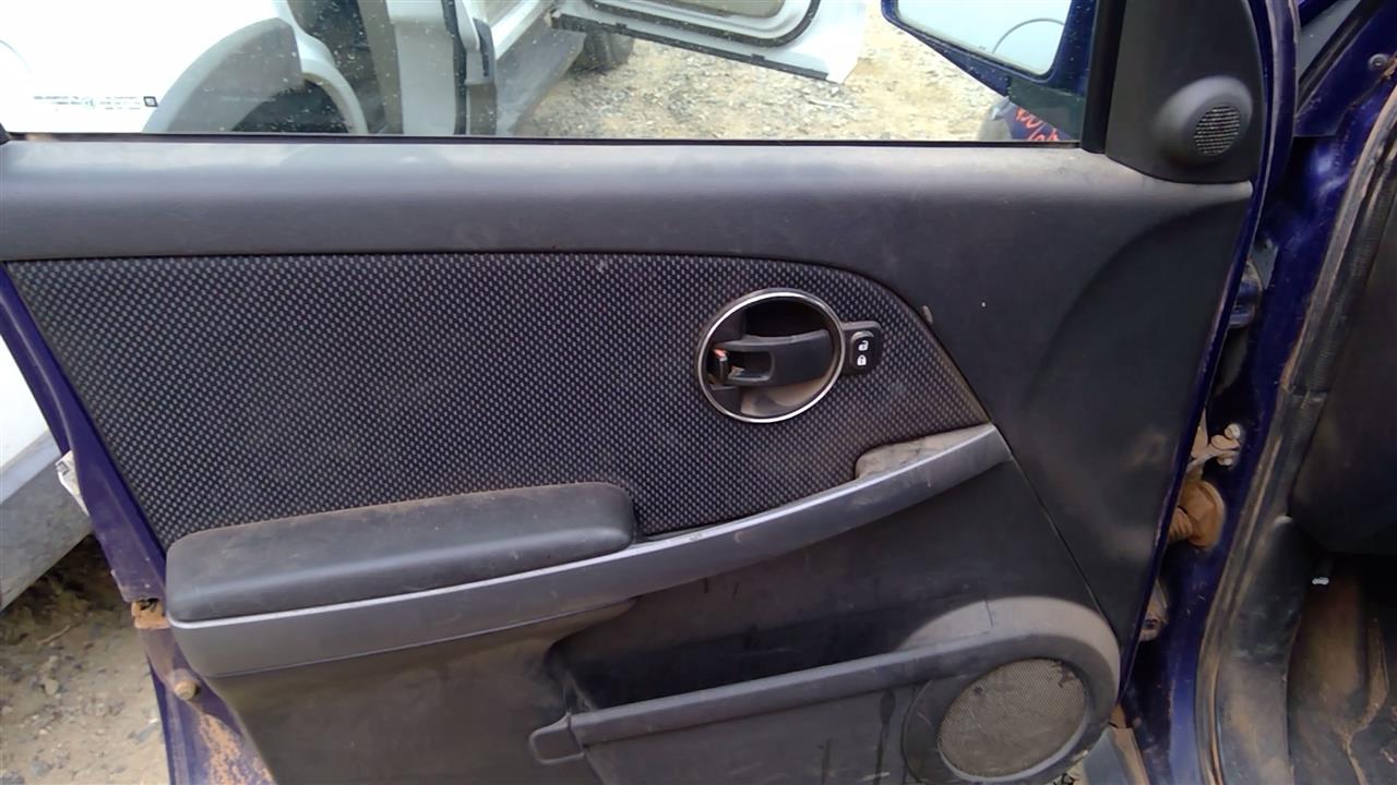 https://f005.backblazeb2.com/file/img-partshotlines-com/Inventory/SW52/Vehicle/19087_02.jpg
