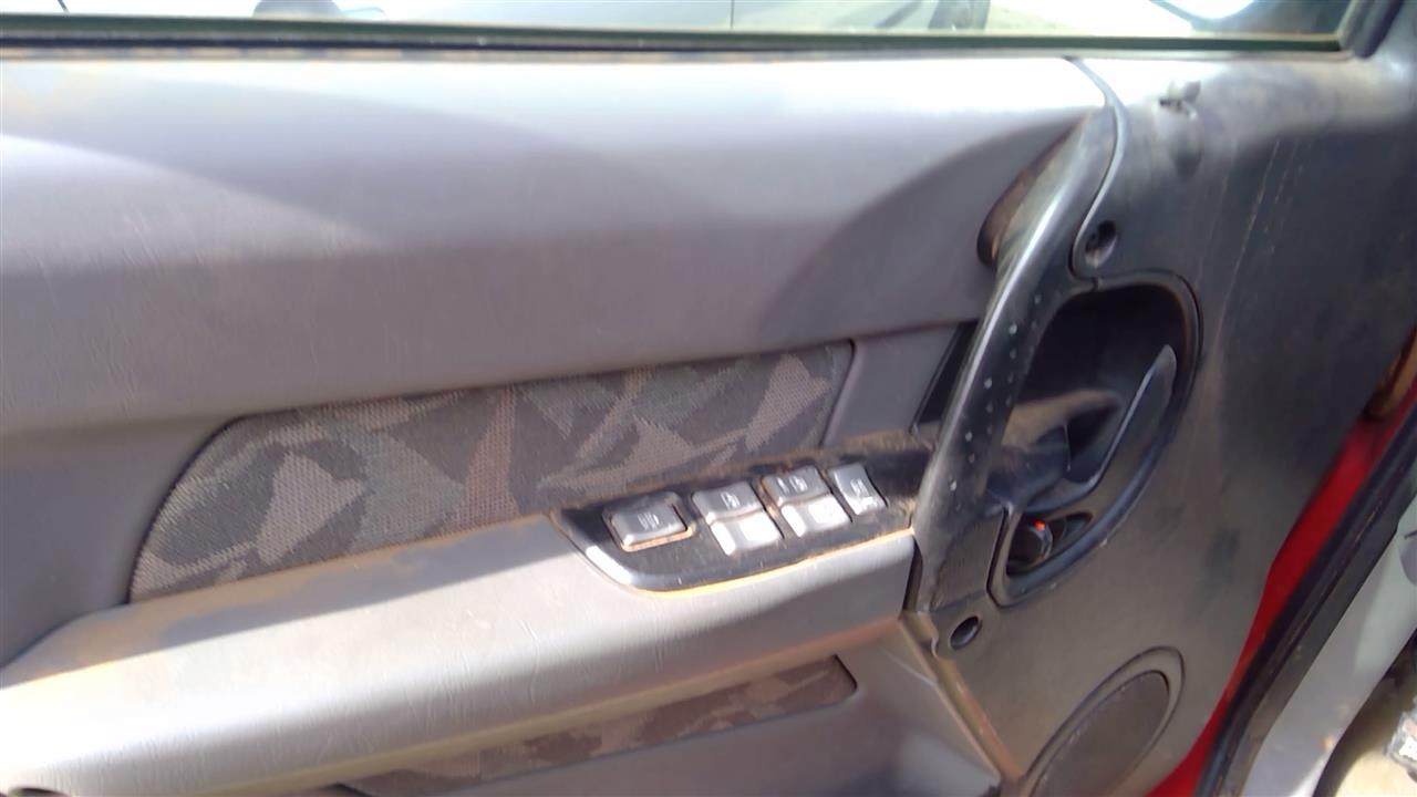 https://f005.backblazeb2.com/file/img-partshotlines-com/Inventory/SW52/Vehicle/19331_02.jpg