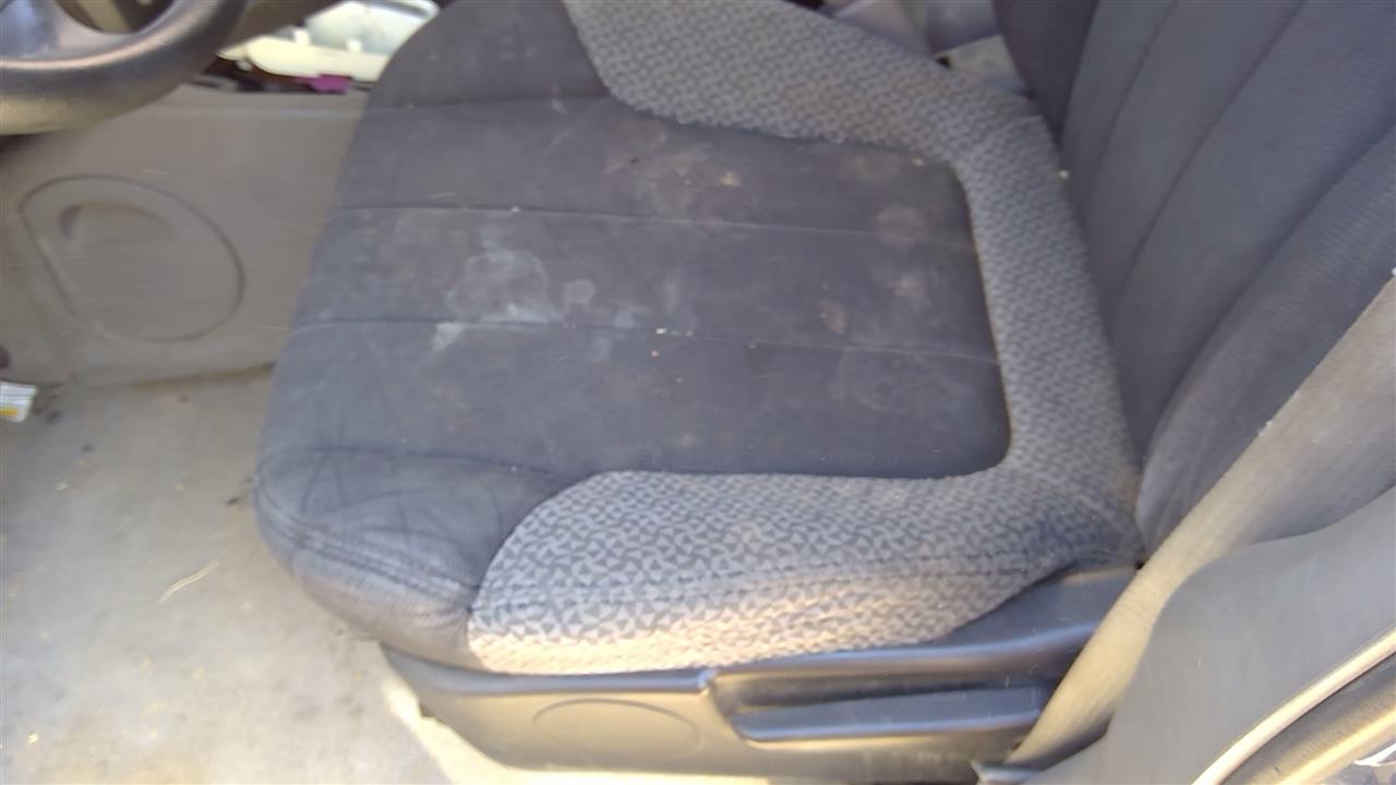 https://f005.backblazeb2.com/file/img-partshotlines-com/Inventory/SW52/Vehicle/19843_03.jpg