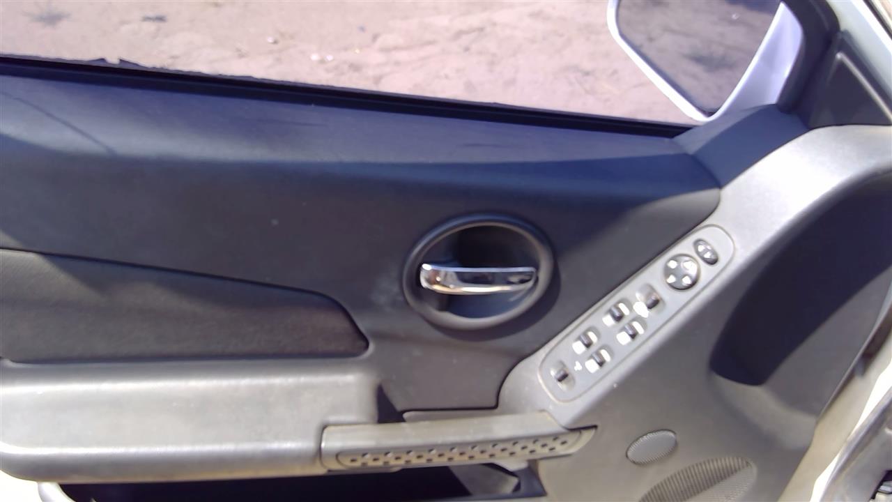https://f005.backblazeb2.com/file/img-partshotlines-com/Inventory/SW52/Vehicle/19864_02.jpg