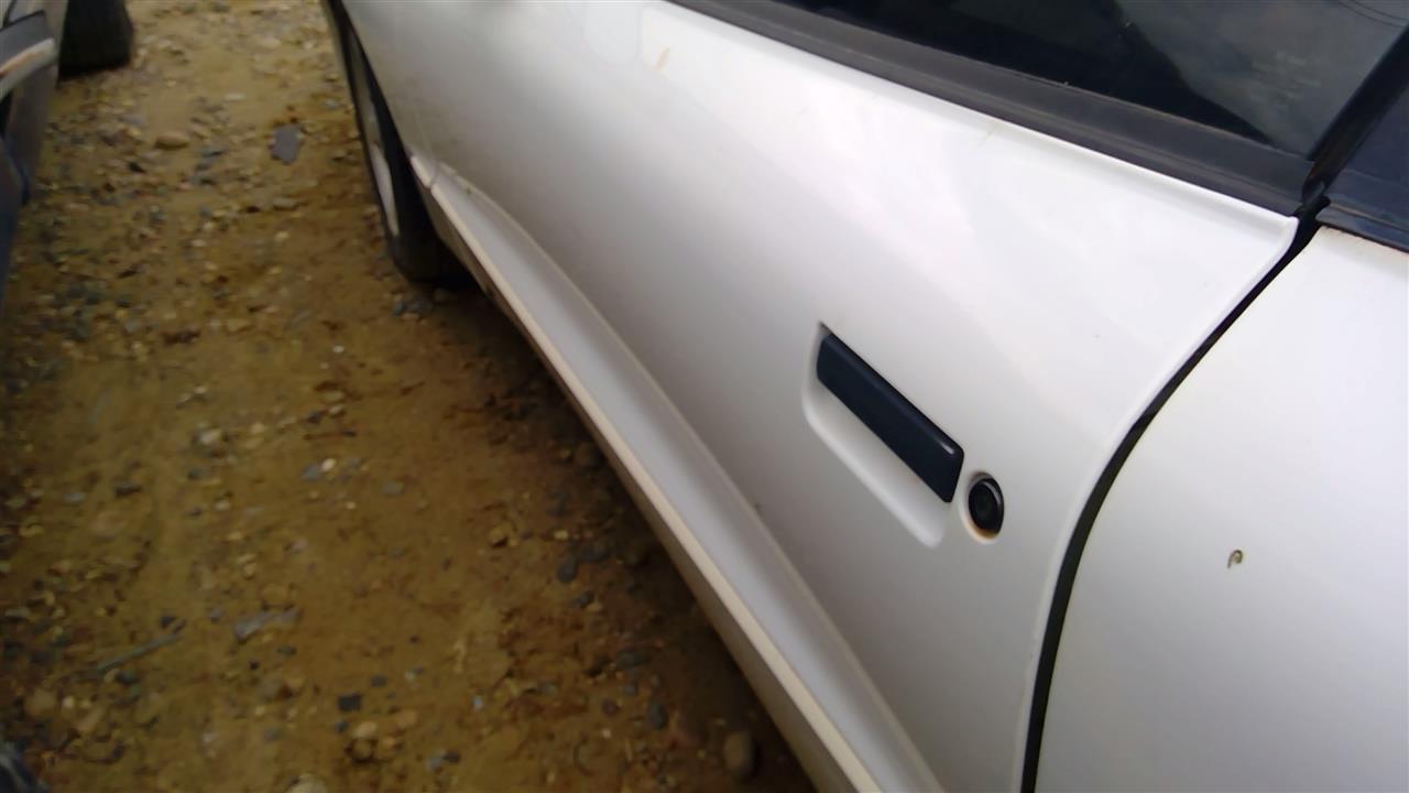 https://f005.backblazeb2.com/file/img-partshotlines-com/Inventory/SW52/Vehicle/20209_12.jpg