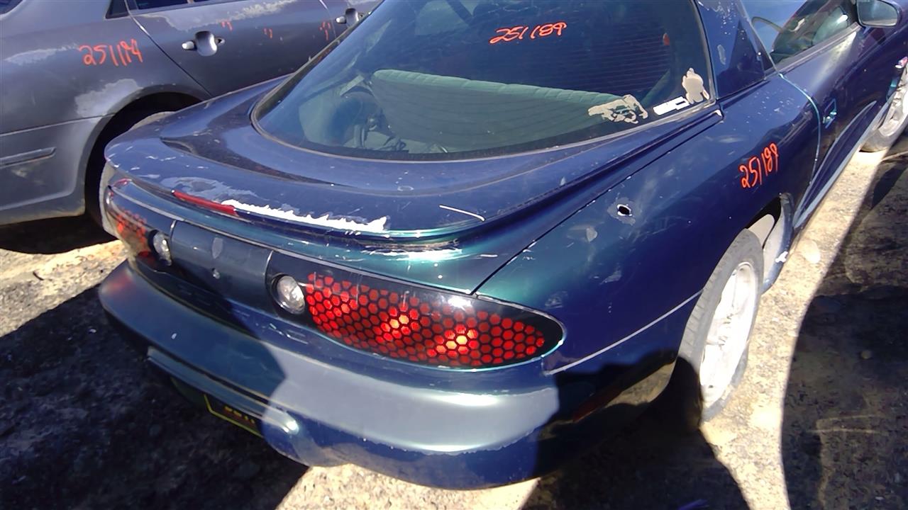 https://f005.backblazeb2.com/file/img-partshotlines-com/Inventory/SW52/Vehicle/20212_13.jpg