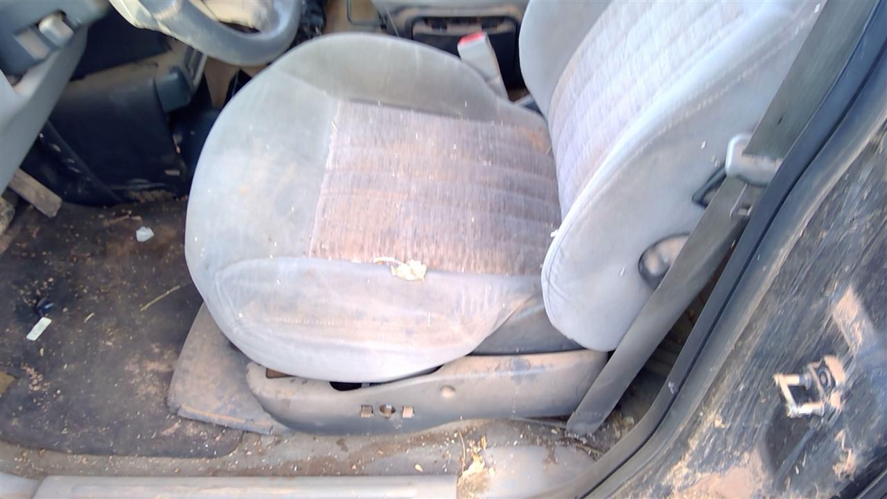 https://f005.backblazeb2.com/file/img-partshotlines-com/Inventory/SW52/Vehicle/20438_04.jpg