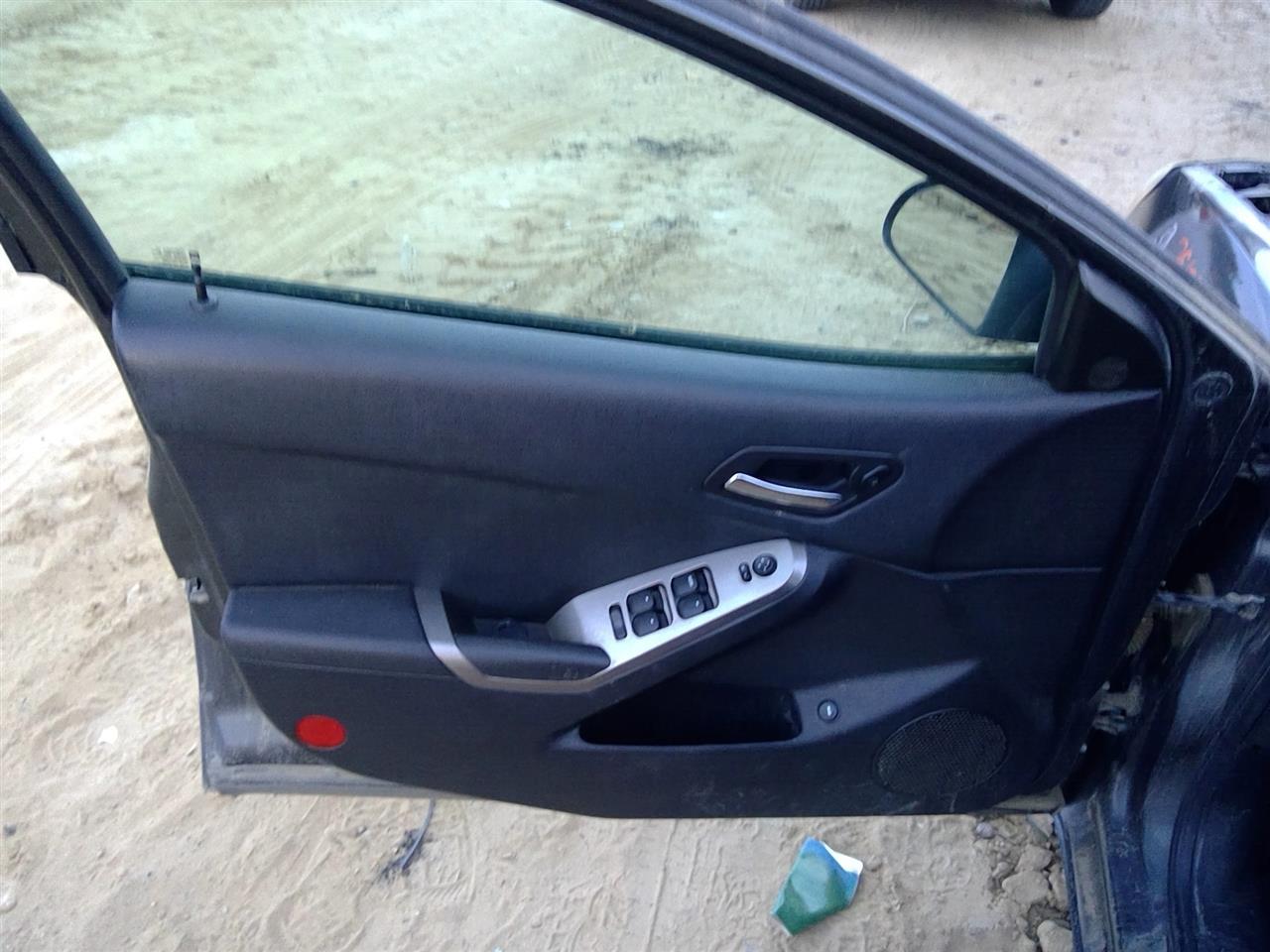 https://f005.backblazeb2.com/file/img-partshotlines-com/Inventory/SW52/Vehicle/20635_02.jpg