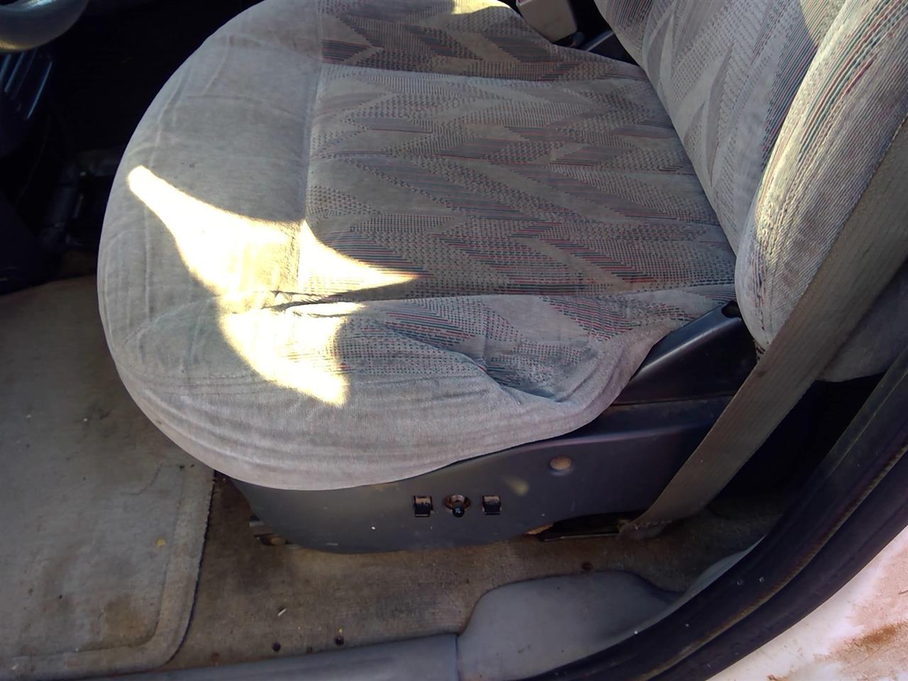 https://f005.backblazeb2.com/file/img-partshotlines-com/Inventory/SW52/Vehicle/20716_03.jpg