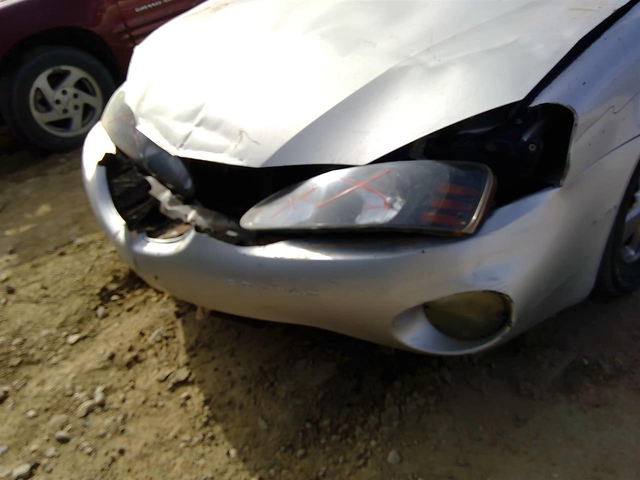 https://f005.backblazeb2.com/file/img-partshotlines-com/Inventory/SW52/Vehicle/20775_08.jpg
