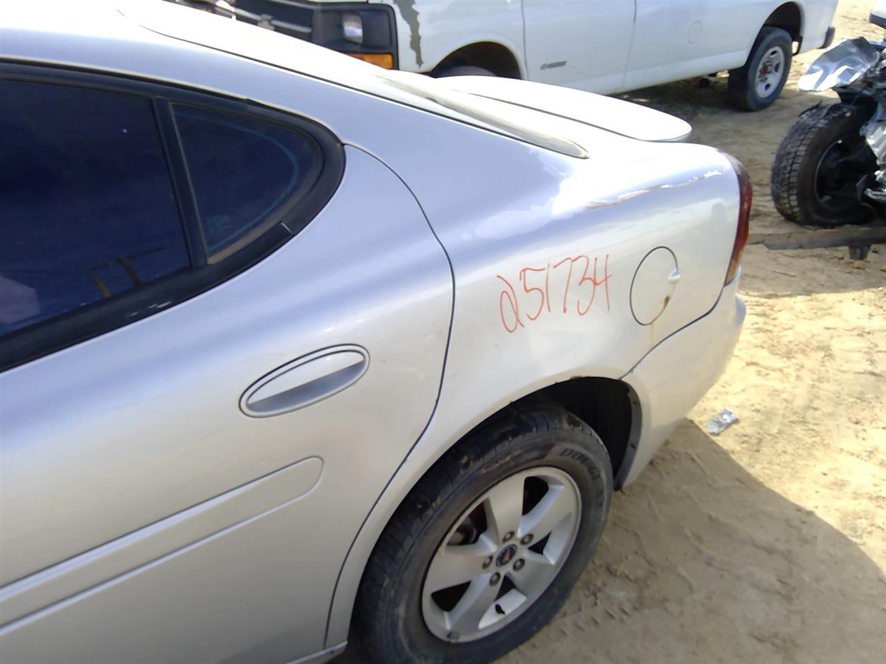 https://f005.backblazeb2.com/file/img-partshotlines-com/Inventory/SW52/Vehicle/20775_12.jpg
