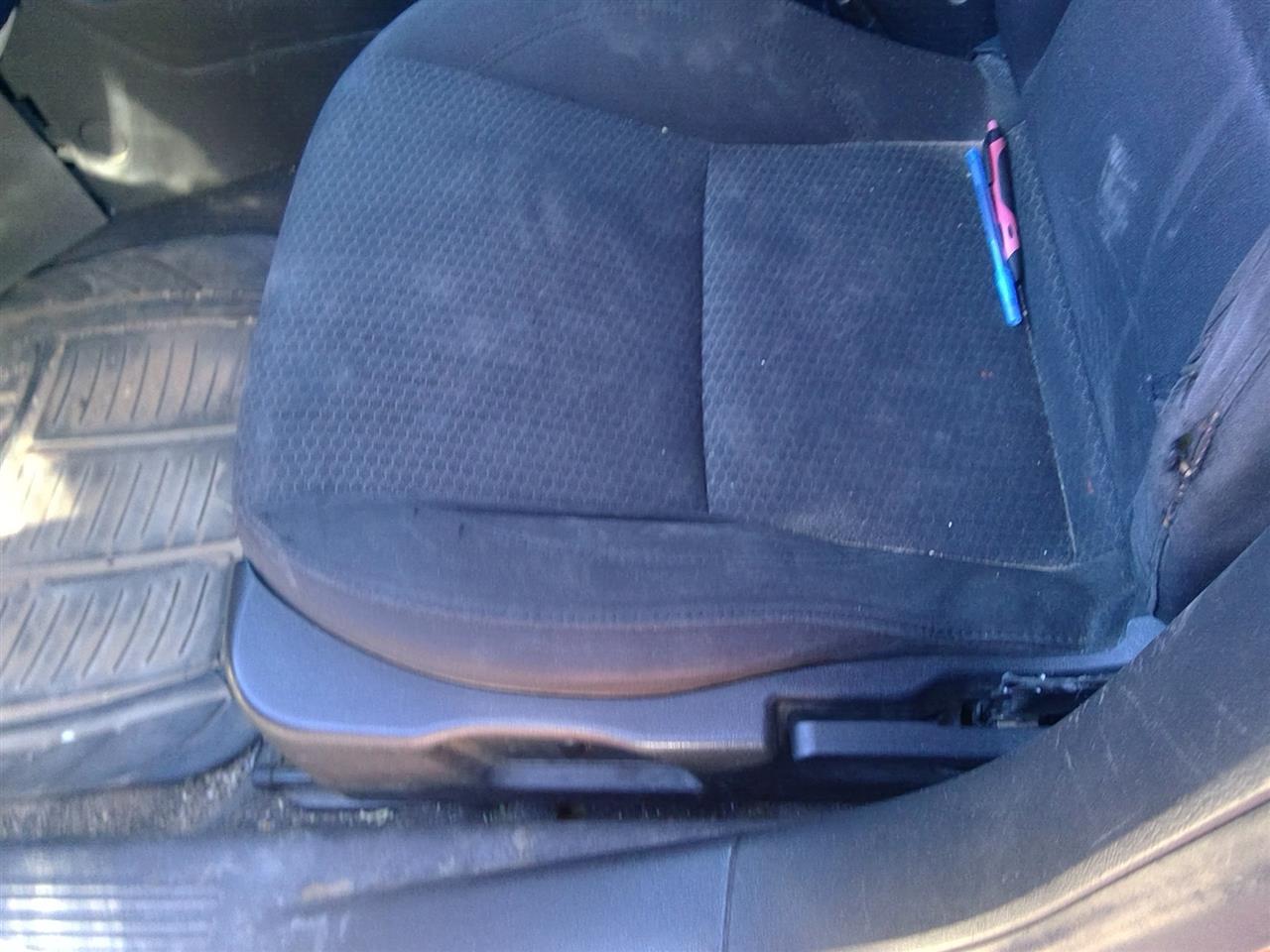 https://f005.backblazeb2.com/file/img-partshotlines-com/Inventory/SW52/Vehicle/20982_03.jpg