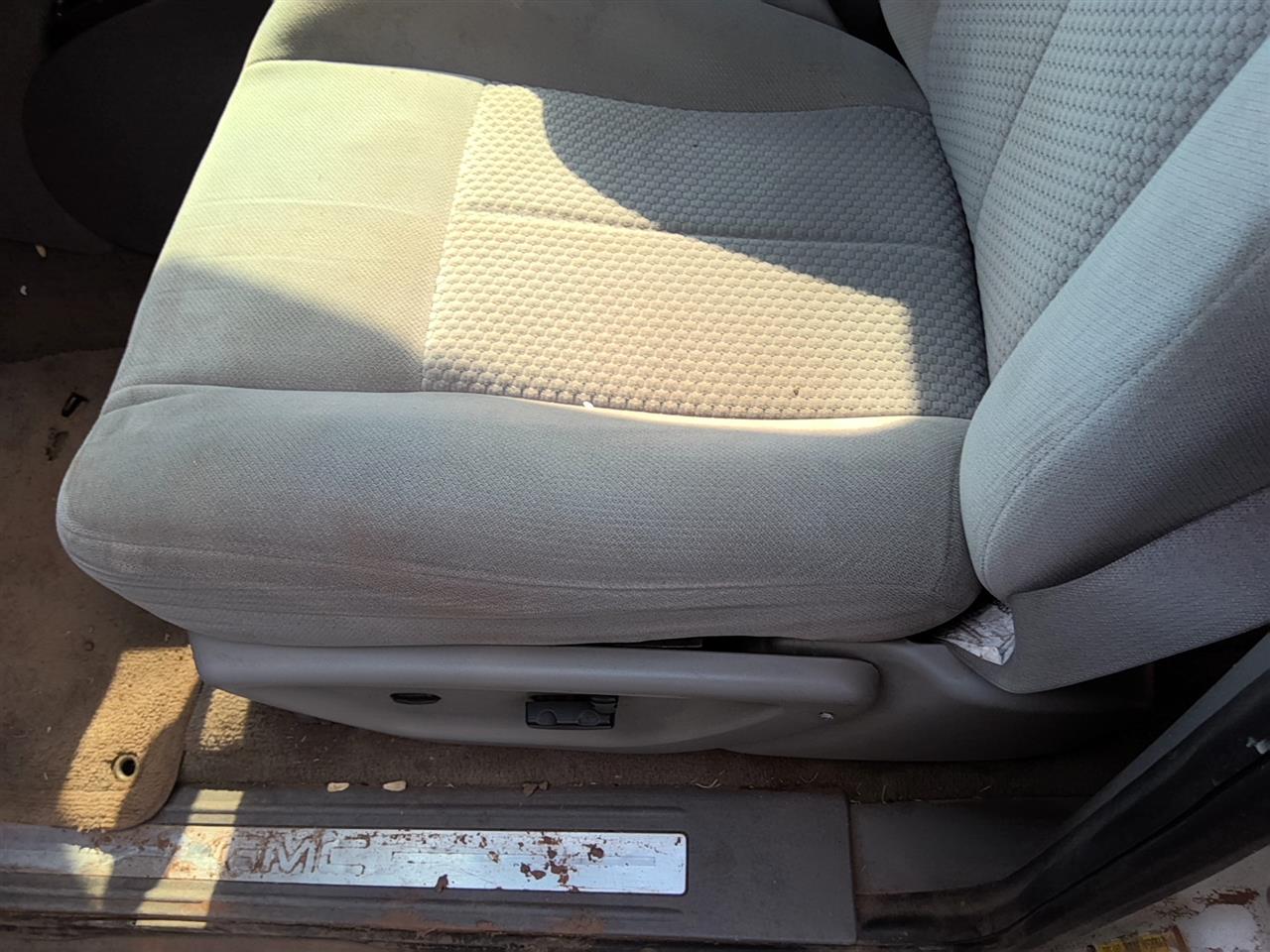 https://f005.backblazeb2.com/file/img-partshotlines-com/Inventory/SW52/Vehicle/21893_03.jpg