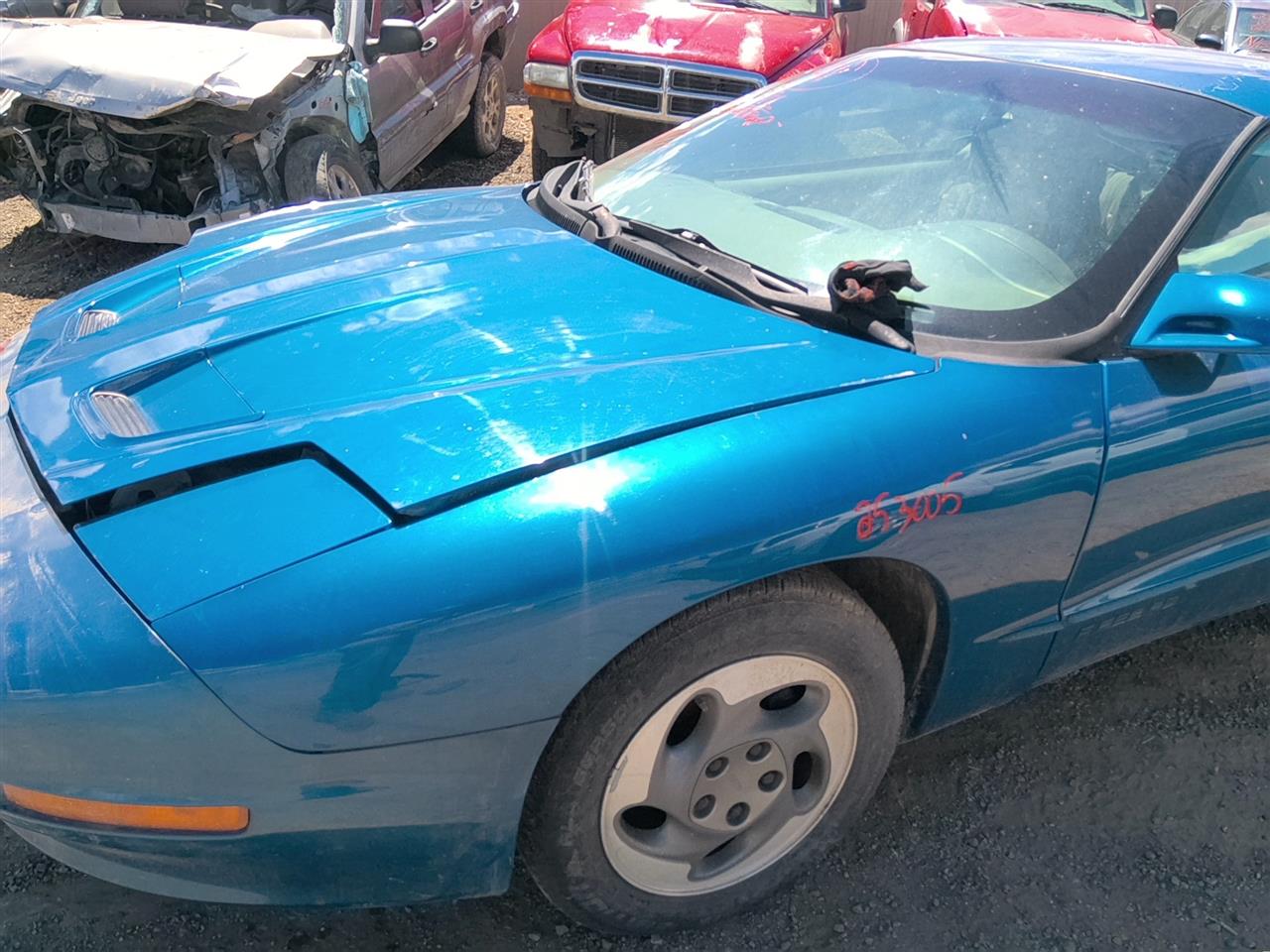 https://f005.backblazeb2.com/file/img-partshotlines-com/Inventory/SW52/Vehicle/22075_09.jpg